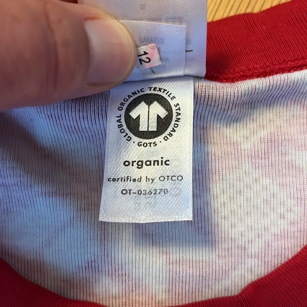 Hanna Andersson, red and white snowflake pajama top size XXL
